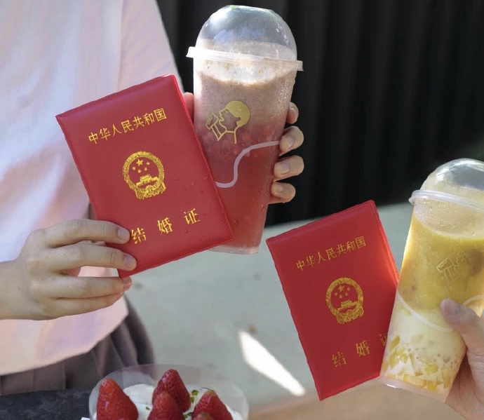 00后麦当劳办婚礼！